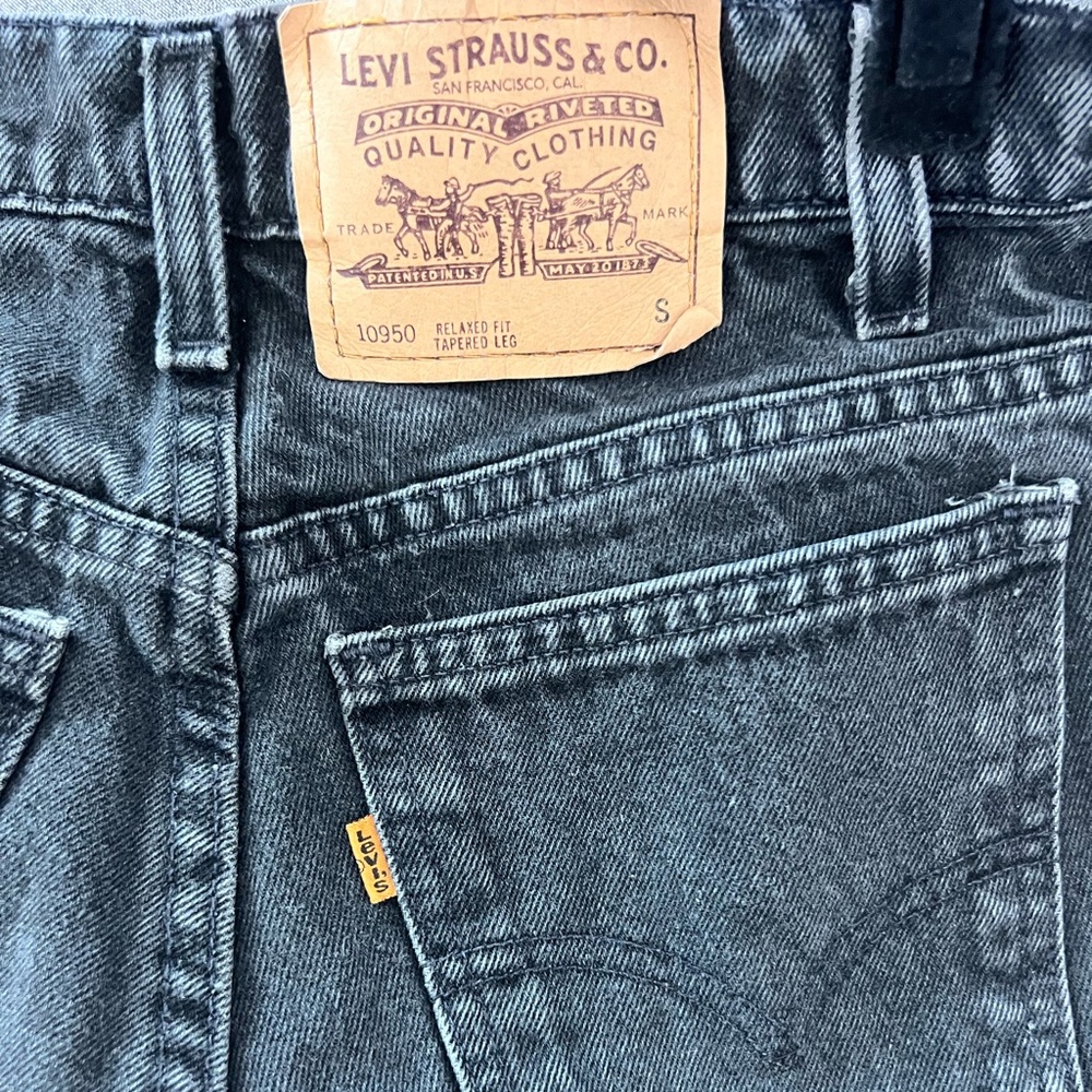 Vintage Levi’s 950 orange tab tapered jeans - Picture 7 of 8
